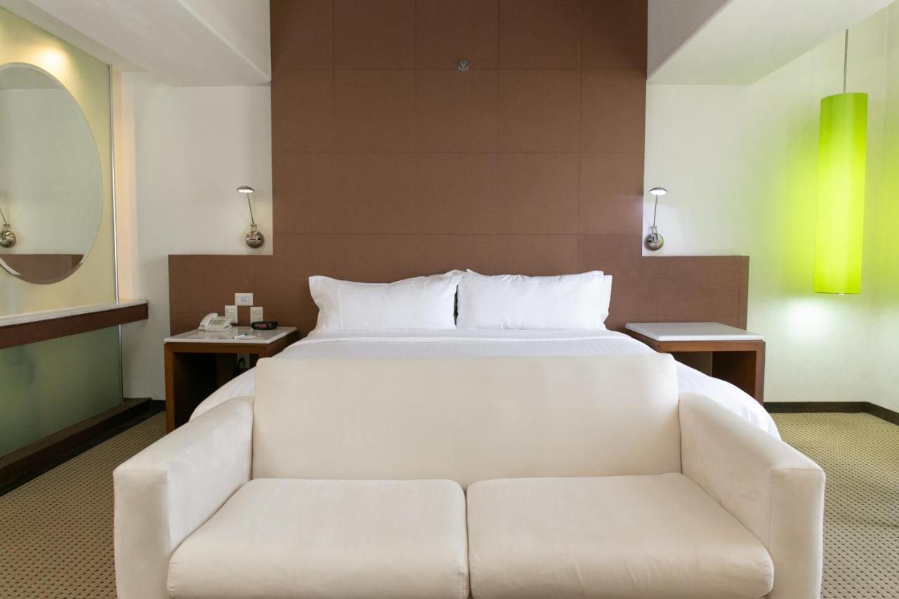 Hotel & Suites Bel Air Business Salamanca Eksteriør billede